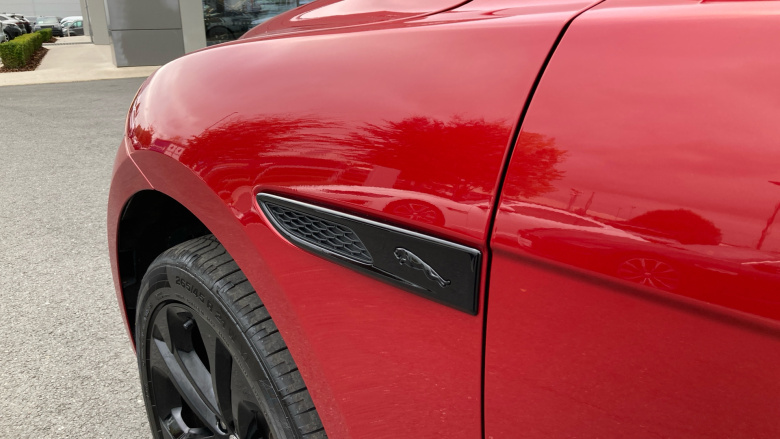 Jaguar F-Pace 2.0 D200 R-Dynamic HSE Black 5dr Auto AWD Diesel Estate